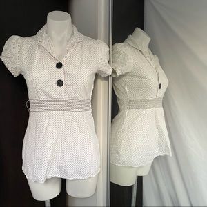 ✅ Women’s shirt size S